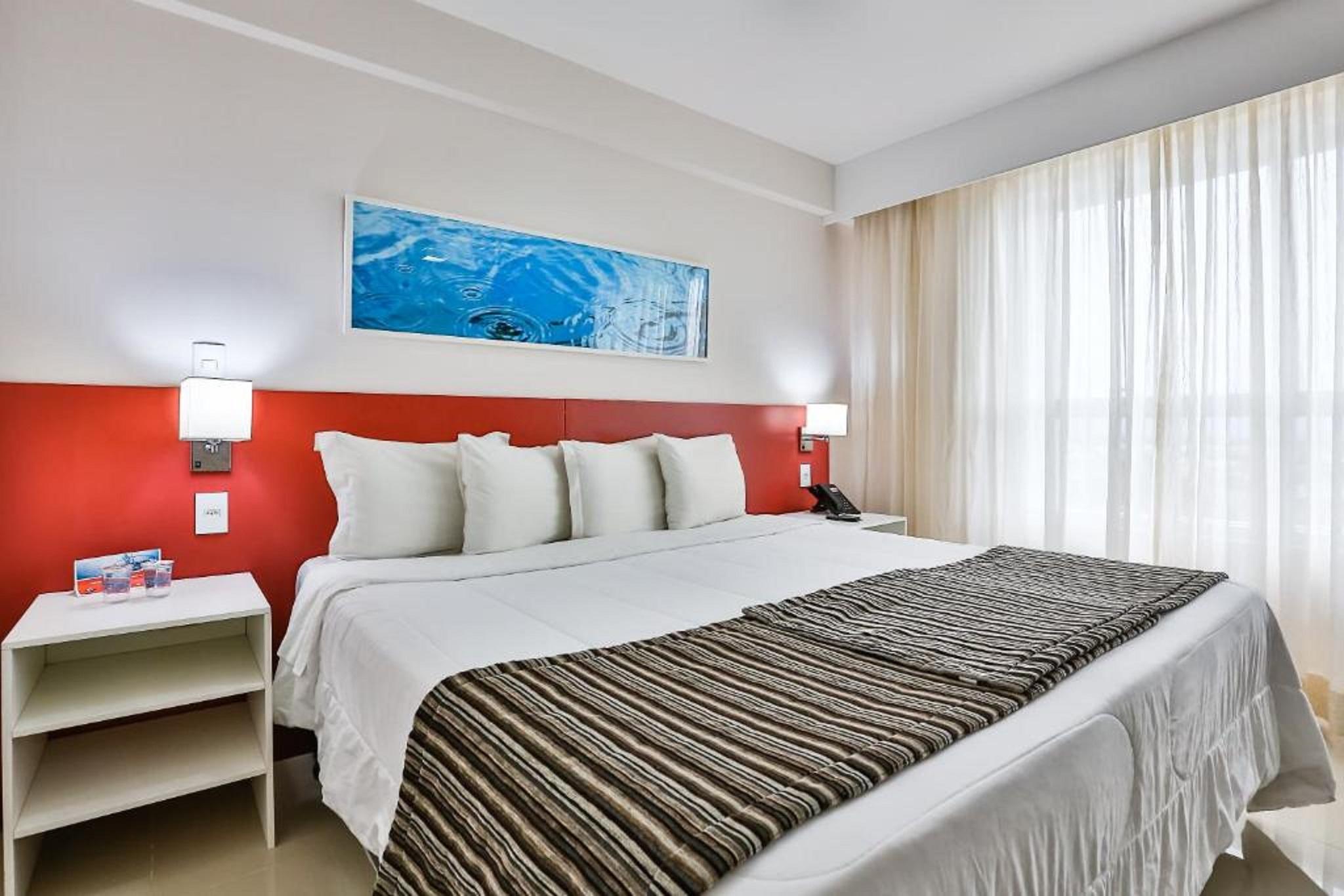 รามาดา โฮเต็ล แอนด์ สวีท กัมโปส โดส โกยตากาเซส Hotel กัมโปส โดส กอยตากาเซส ภายนอก รูปภาพ