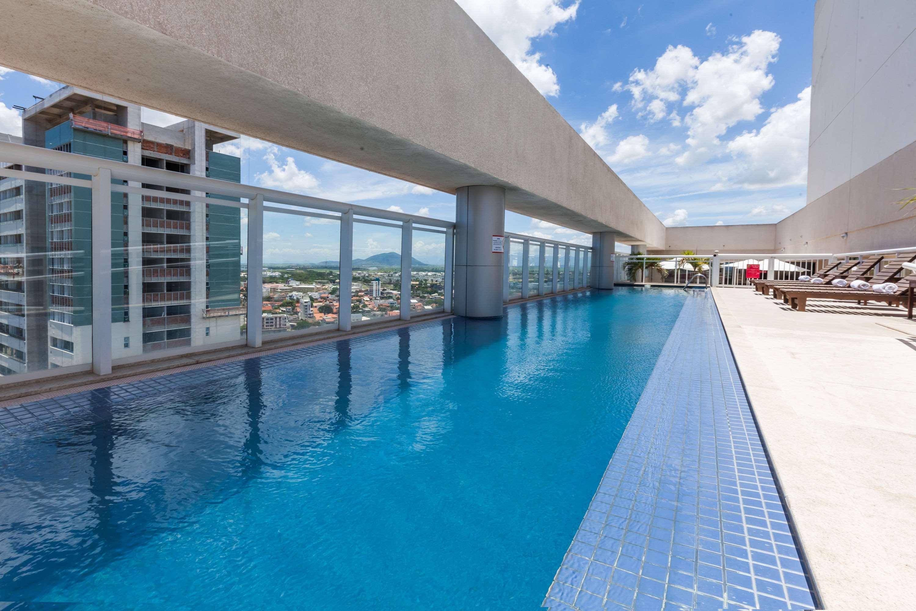 รามาดา โฮเต็ล แอนด์ สวีท กัมโปส โดส โกยตากาเซส Hotel กัมโปส โดส กอยตากาเซส ภายนอก รูปภาพ