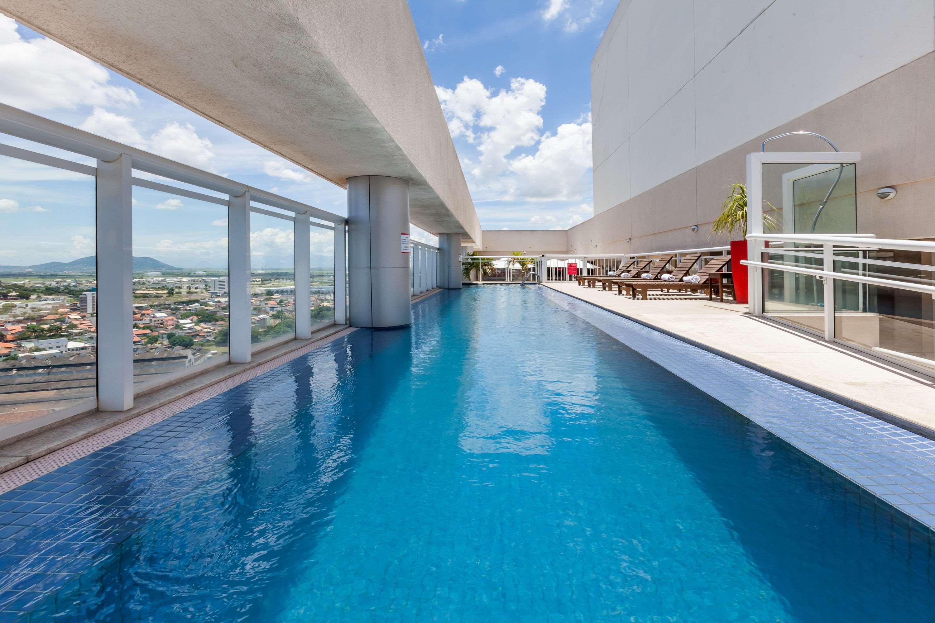 รามาดา โฮเต็ล แอนด์ สวีท กัมโปส โดส โกยตากาเซส Hotel กัมโปส โดส กอยตากาเซส ภายนอก รูปภาพ