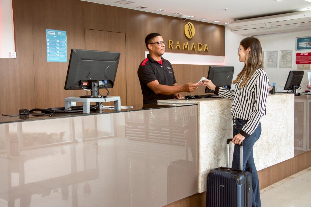 รามาดา โฮเต็ล แอนด์ สวีท กัมโปส โดส โกยตากาเซส Hotel กัมโปส โดส กอยตากาเซส ภายนอก รูปภาพ