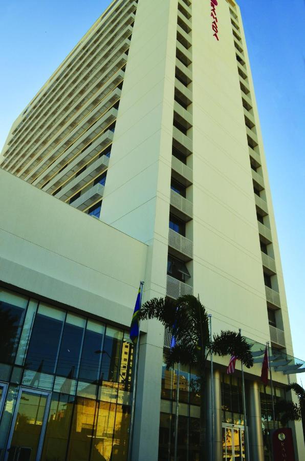 รามาดา โฮเต็ล แอนด์ สวีท กัมโปส โดส โกยตากาเซส Hotel กัมโปส โดส กอยตากาเซส ภายนอก รูปภาพ